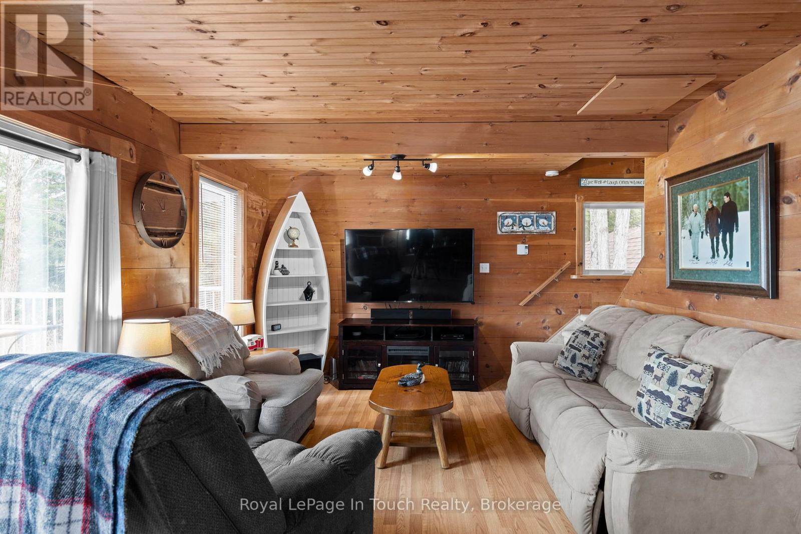 












1472 OTTER POINT ROAD

,
Severn,




Ontario
L0K1E0

