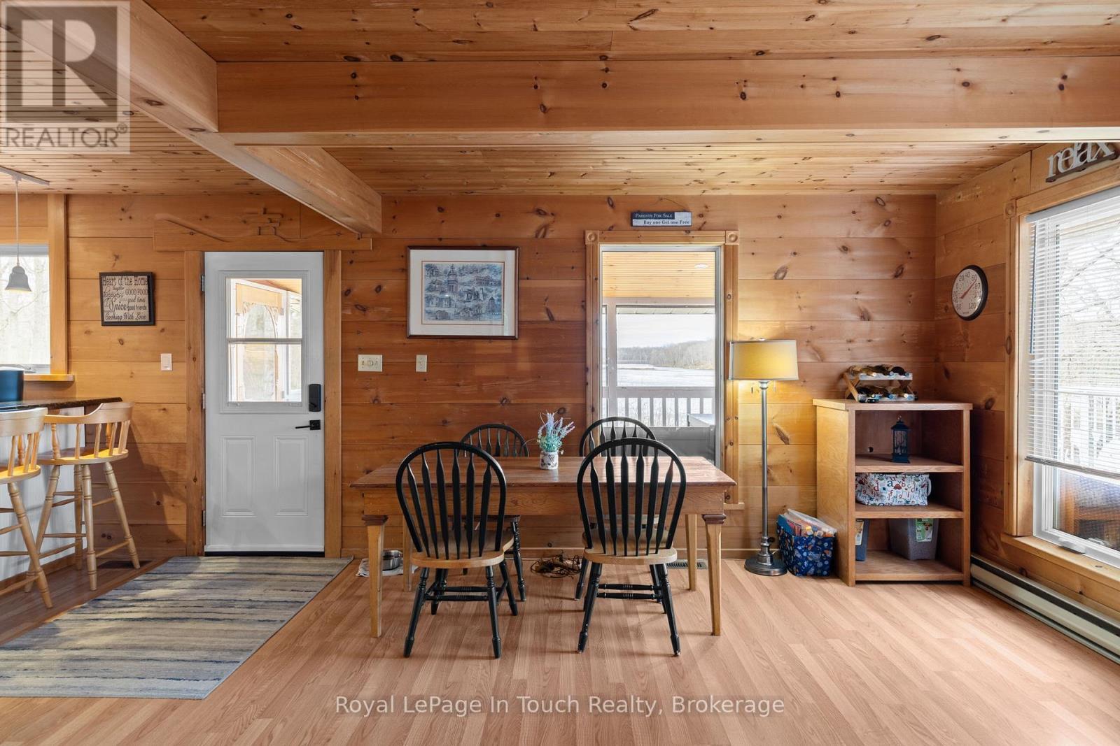 












1472 OTTER POINT ROAD

,
Severn,




Ontario
L0K1E0

