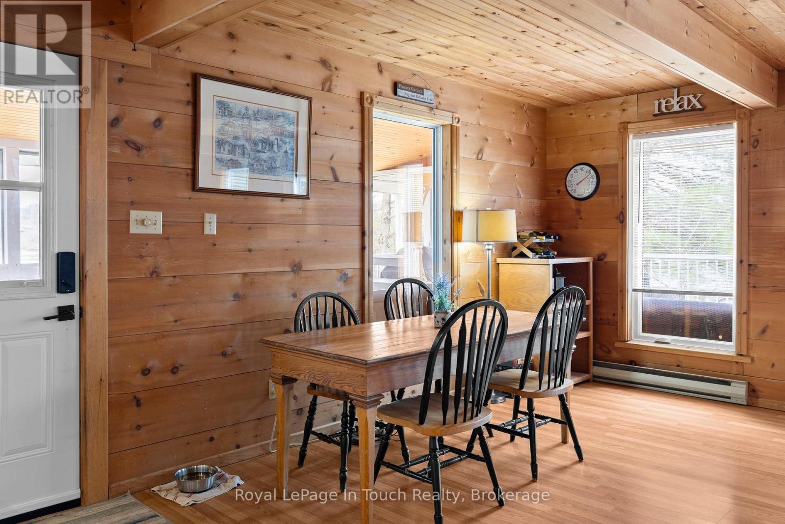 












1472 OTTER POINT ROAD

,
Severn,




Ontario
L0K1E0

