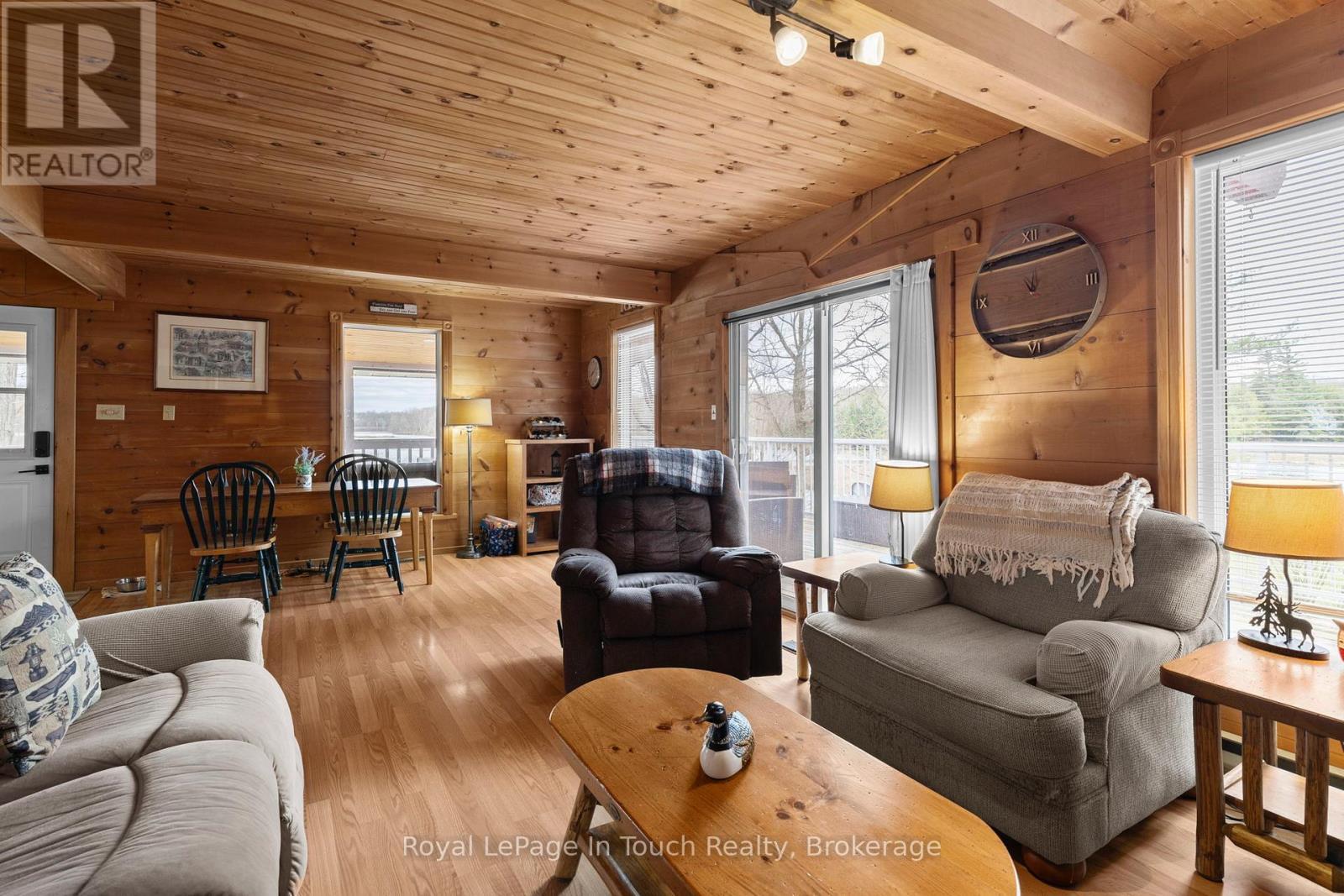 












1472 OTTER POINT ROAD

,
Severn,




Ontario
L0K1E0

