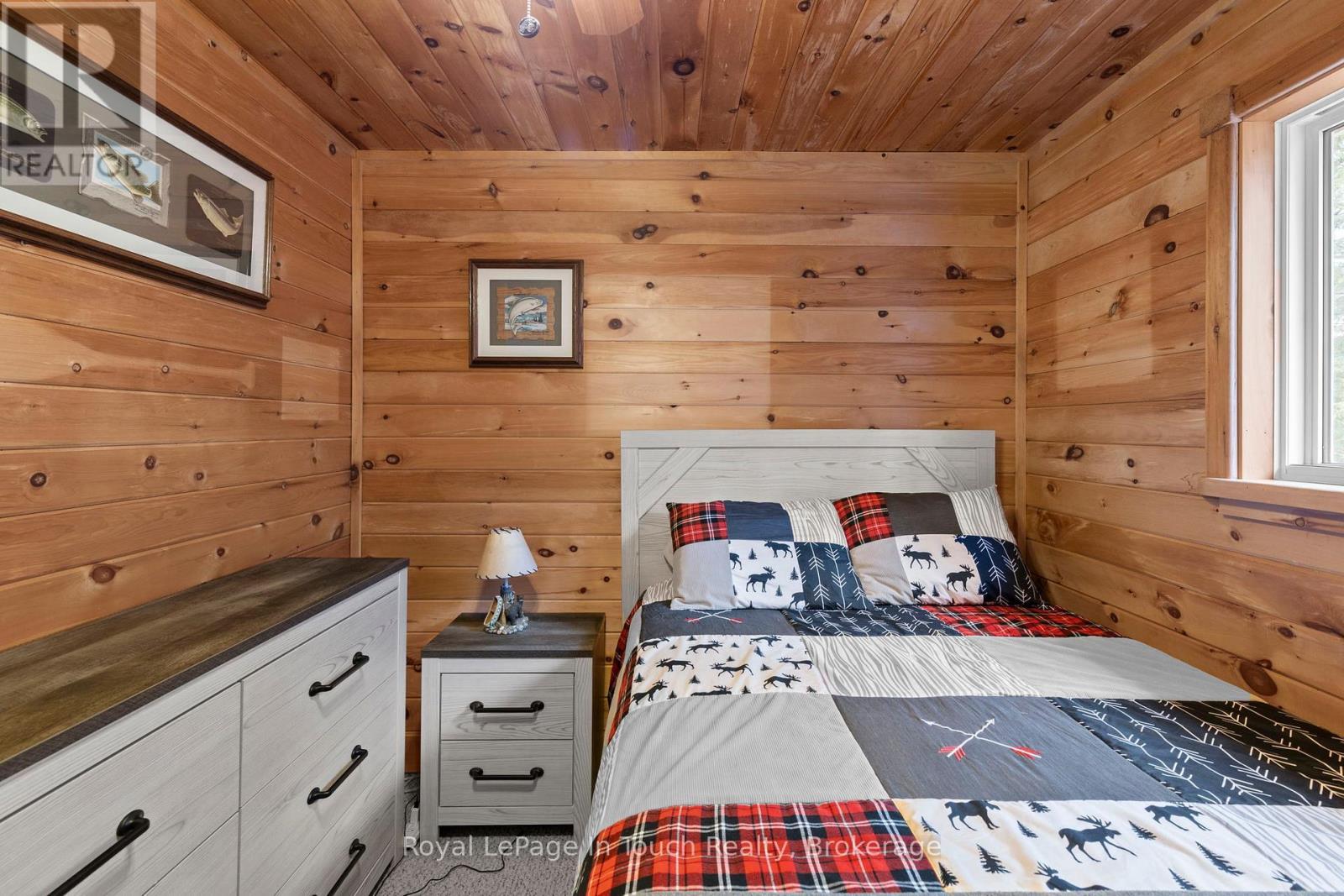 












1472 OTTER POINT ROAD

,
Severn,




Ontario
L0K1E0

