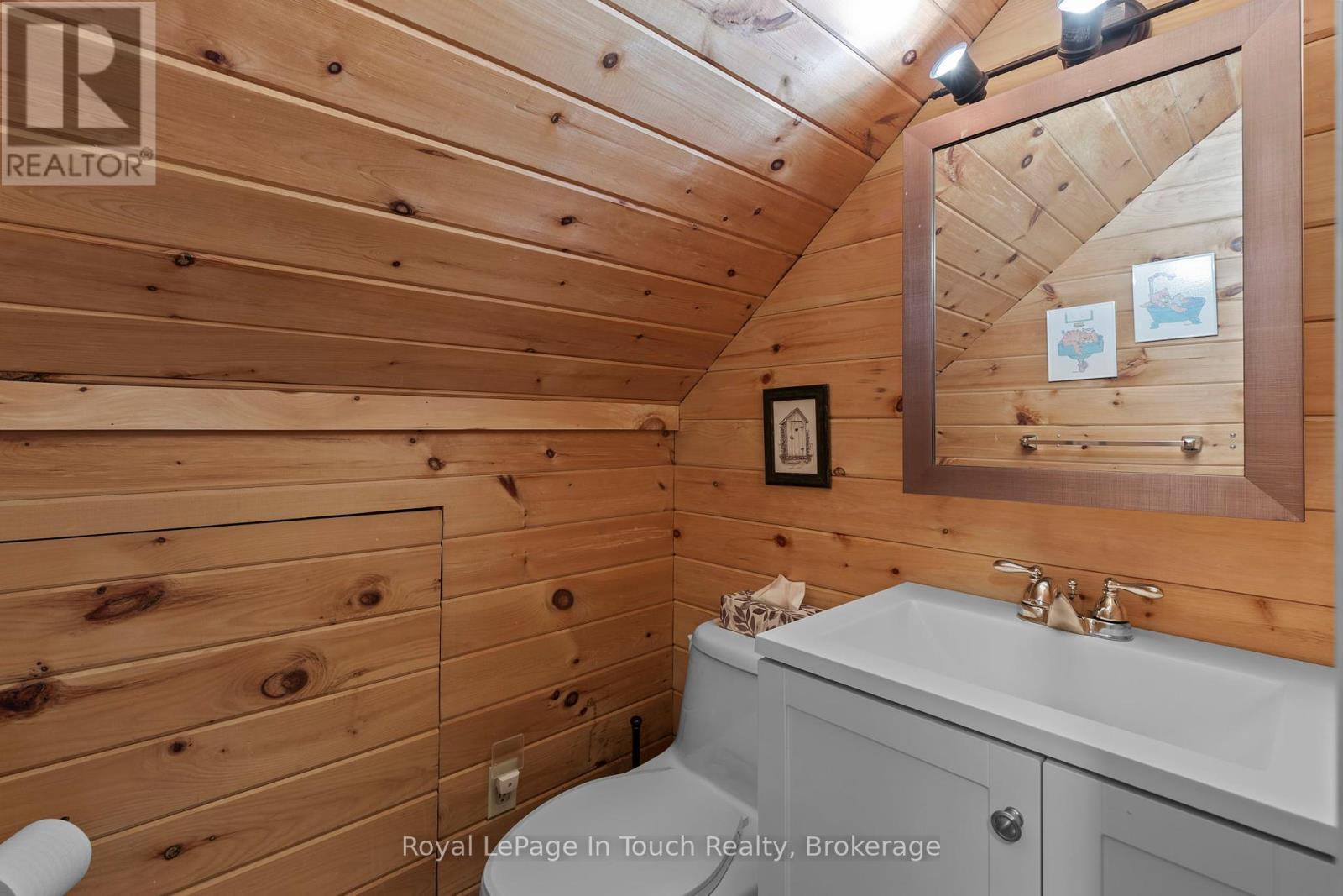 












1472 OTTER POINT ROAD

,
Severn,




Ontario
L0K1E0

