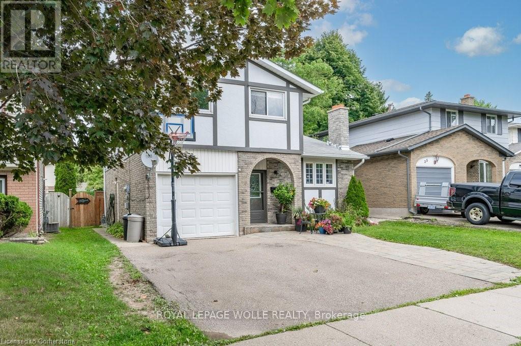 












31 DRIFTWOOD PLACE

,
Kitchener,




Ontario
N2N1W3

