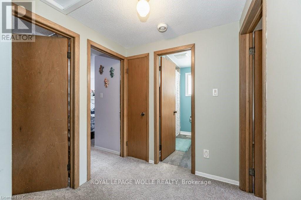












31 DRIFTWOOD PLACE

,
Kitchener,




Ontario
N2N1W3

