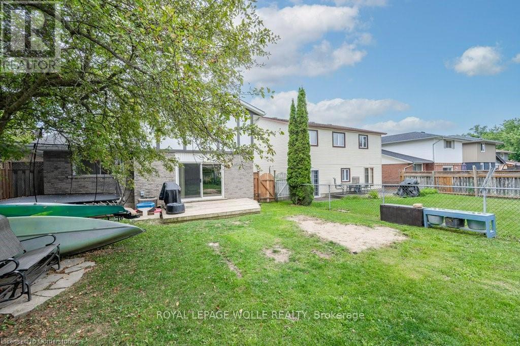 












31 DRIFTWOOD PLACE

,
Kitchener,




Ontario
N2N1W3


