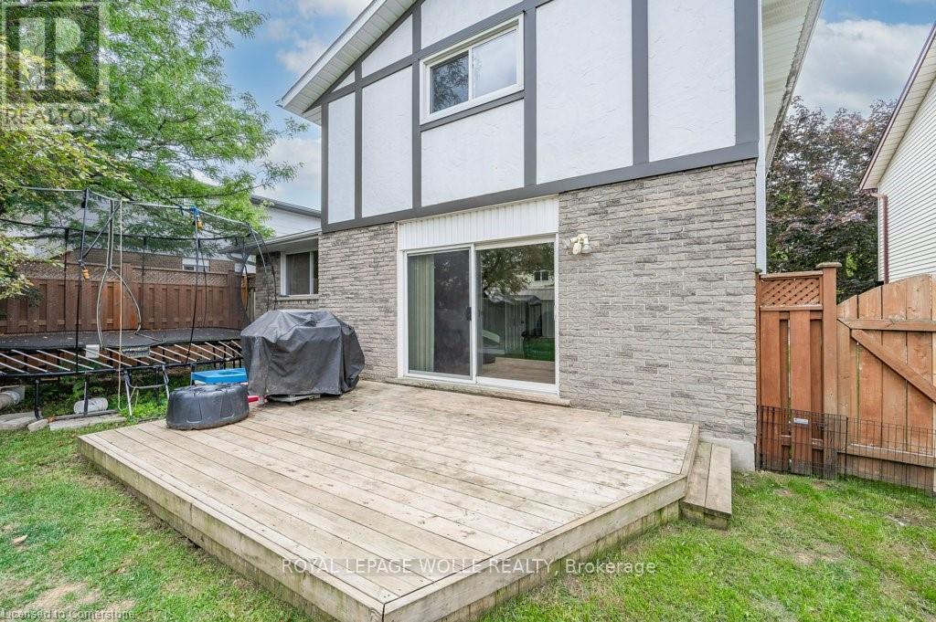 












31 DRIFTWOOD PLACE

,
Kitchener,




Ontario
N2N1W3

