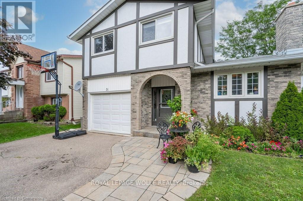 












31 DRIFTWOOD PLACE

,
Kitchener,




Ontario
N2N1W3


