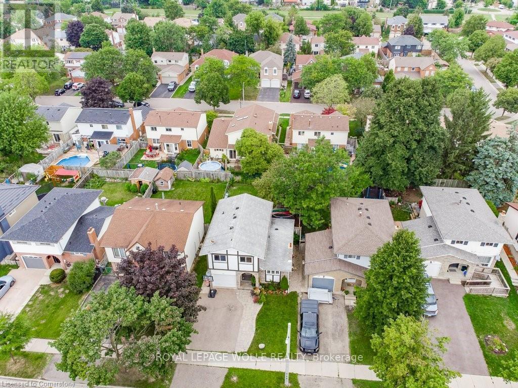 












31 DRIFTWOOD PLACE

,
Kitchener,




Ontario
N2N1W3

