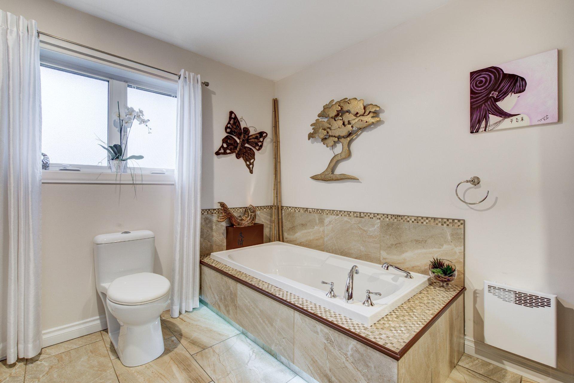 









31


Rue Denicourt

,
Saint-Jean-sur-Richelieu,




QC
J2X4Y5

