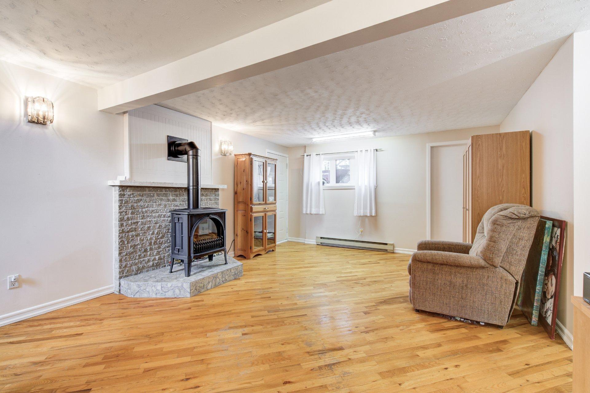 









31


Rue Denicourt

,
Saint-Jean-sur-Richelieu,




QC
J2X4Y5

