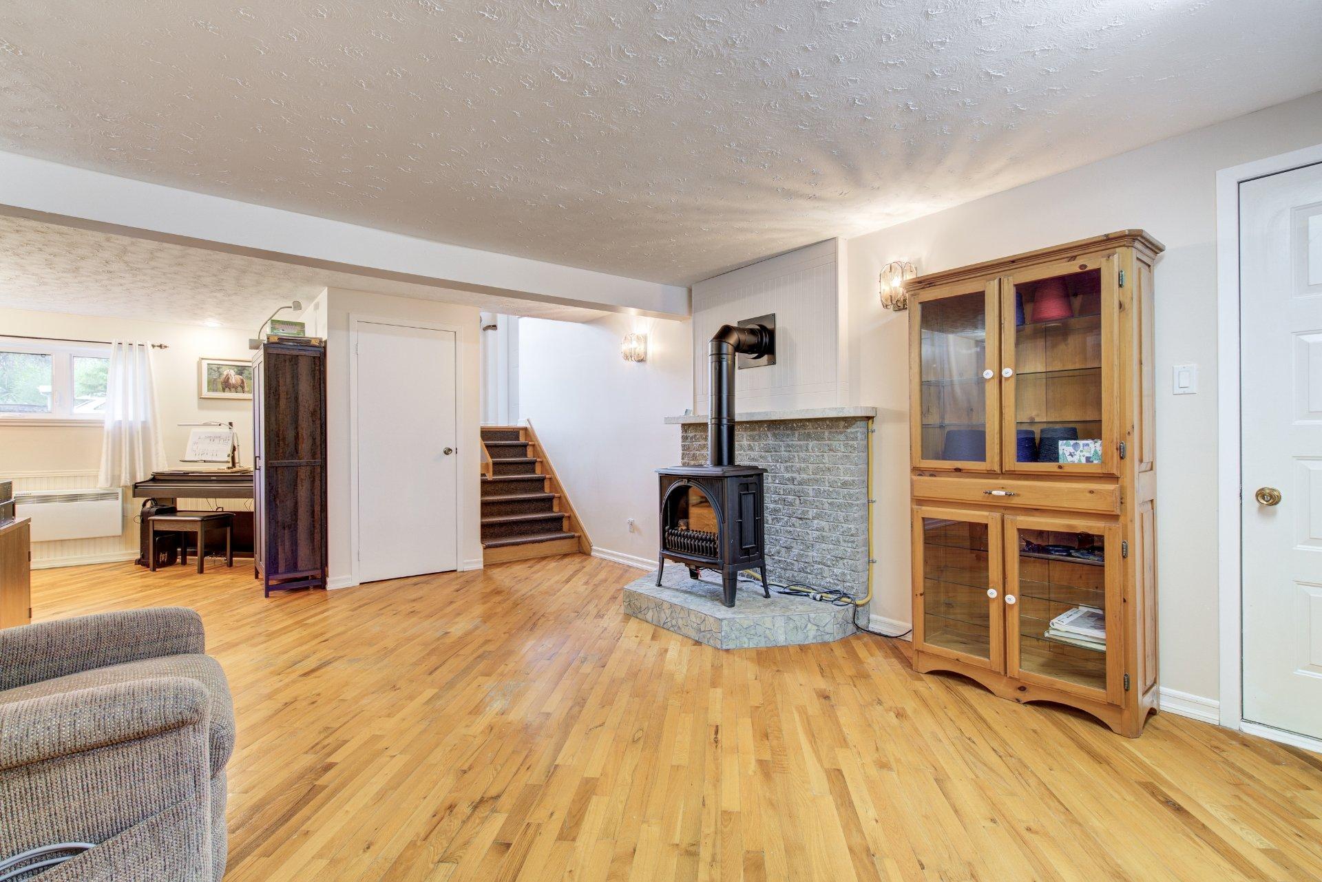 









31


Rue Denicourt

,
Saint-Jean-sur-Richelieu,




QC
J2X4Y5

