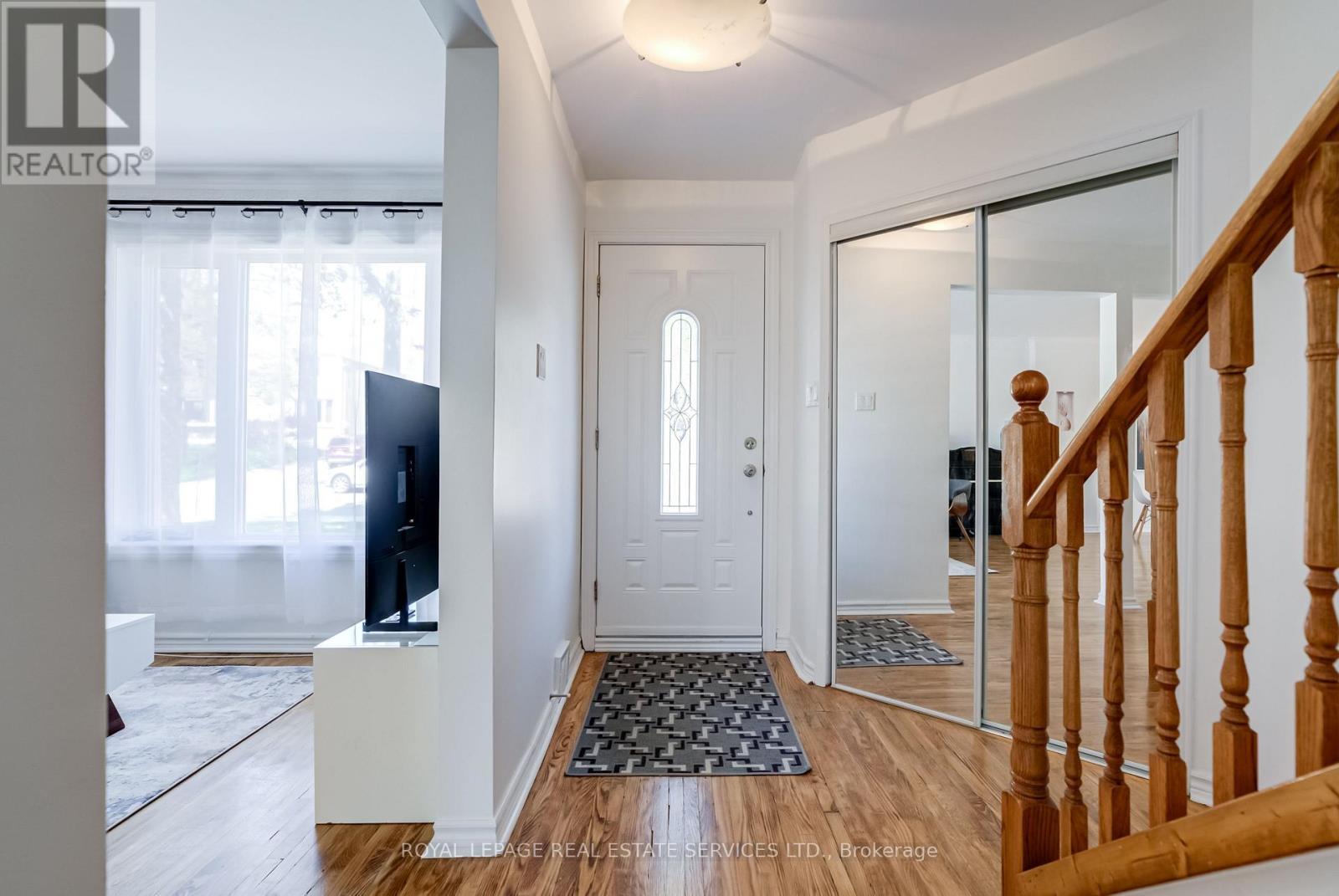 












34 SKYLARK ROAD

,
Toronto,




Ontario
M6S4M4

