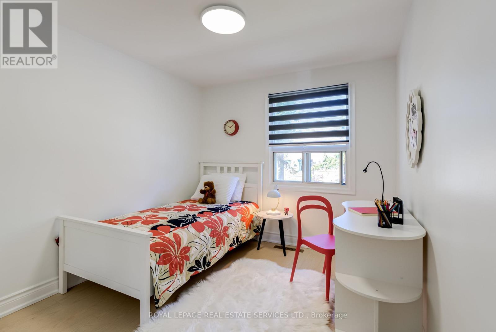 












34 SKYLARK ROAD

,
Toronto,




Ontario
M6S4M4

