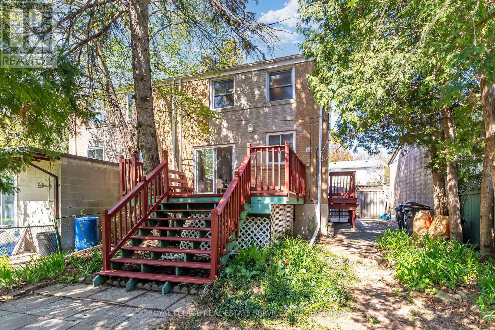 












34 SKYLARK ROAD

,
Toronto,




Ontario
M6S4M4

