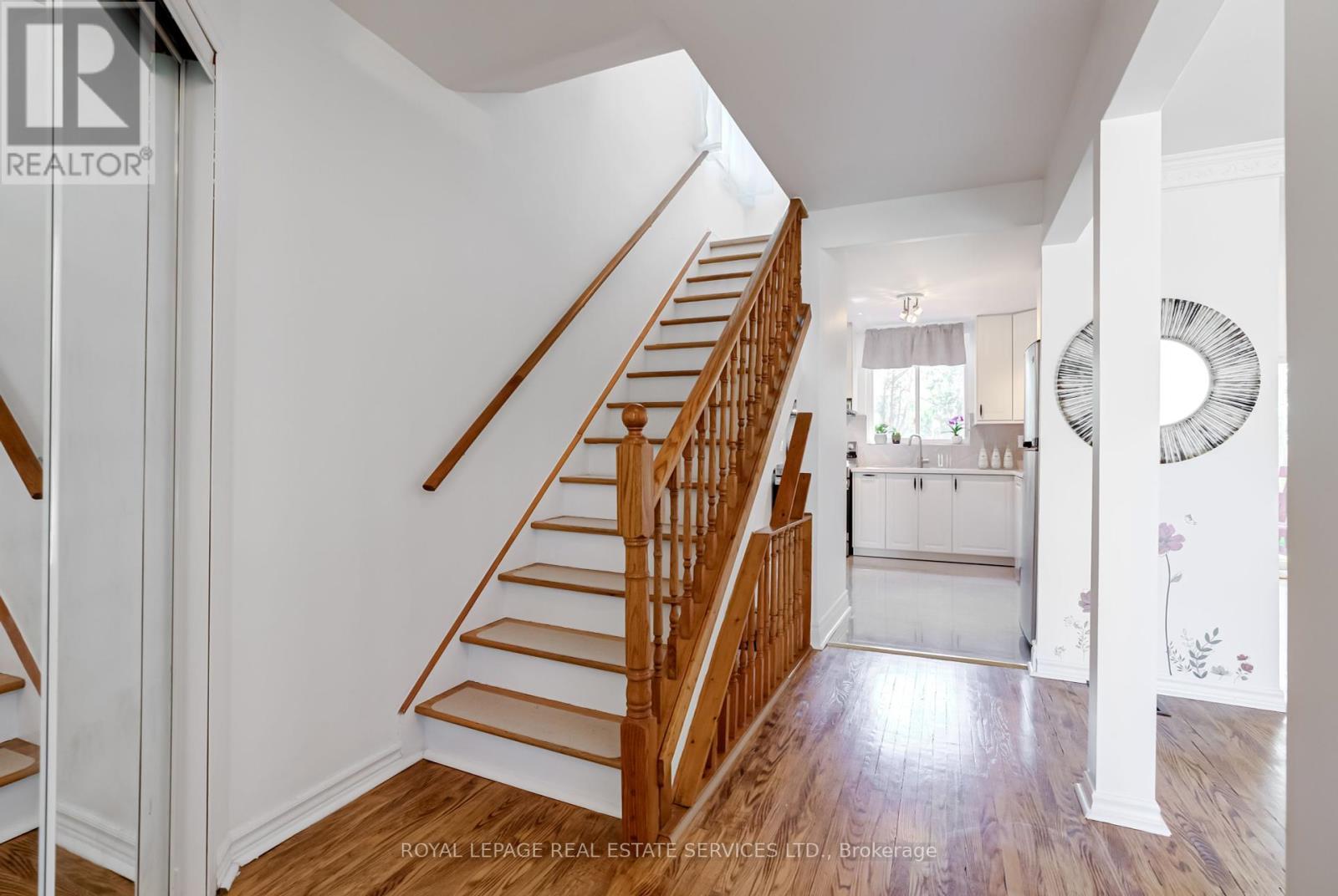 












34 SKYLARK ROAD

,
Toronto,




Ontario
M6S4M4

