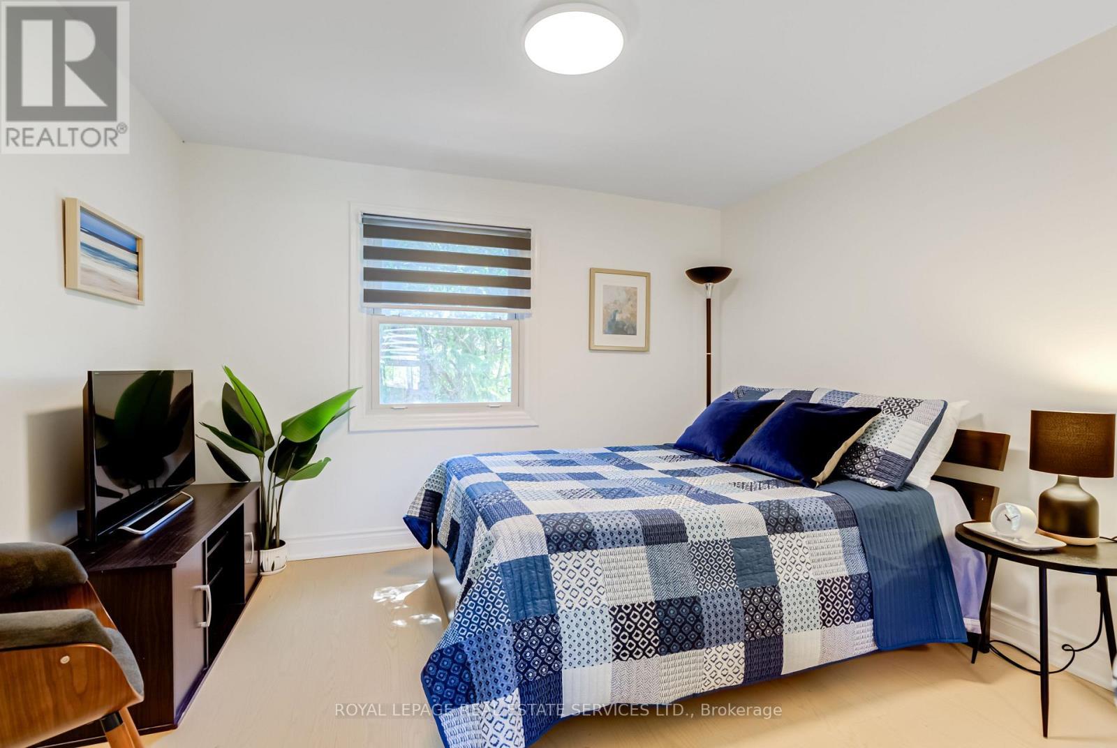 












34 SKYLARK ROAD

,
Toronto,




Ontario
M6S4M4

