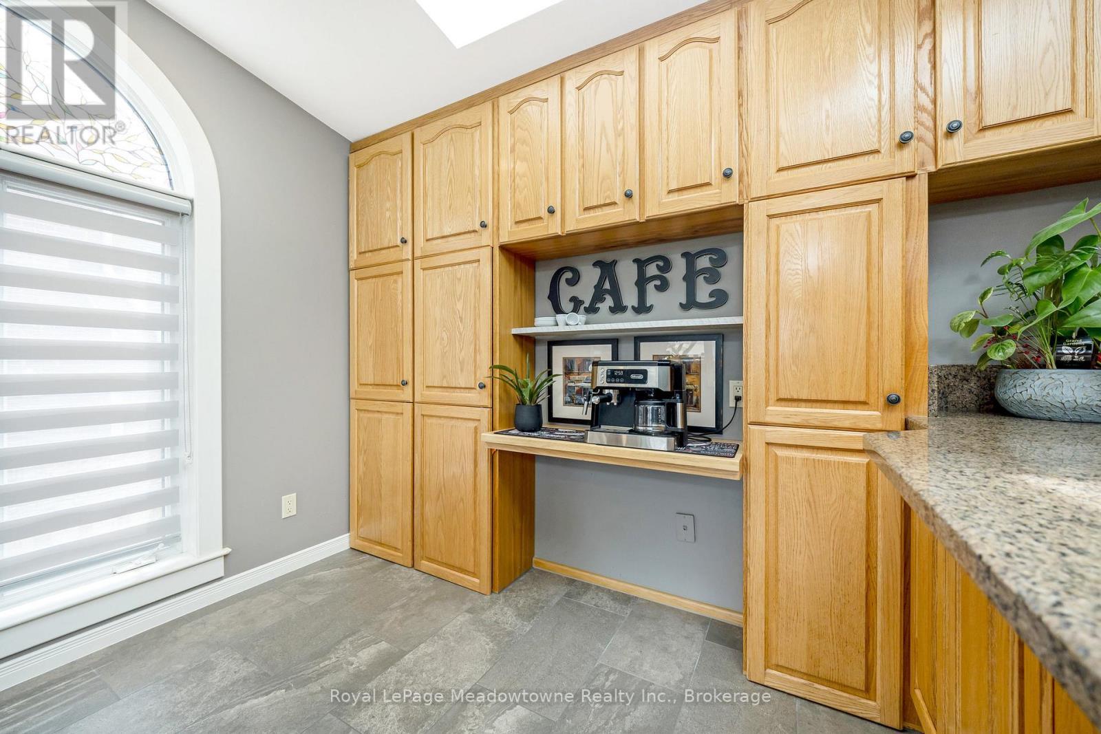 












738 ROBERTSON CRESCENT

,
Milton (TM Timberlea),




Ontario
L9T4W4

