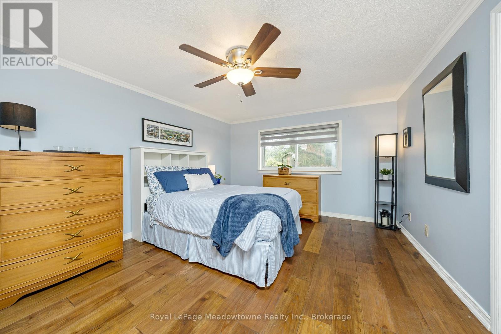 












738 ROBERTSON CRESCENT

,
Milton (TM Timberlea),




Ontario
L9T4W4

