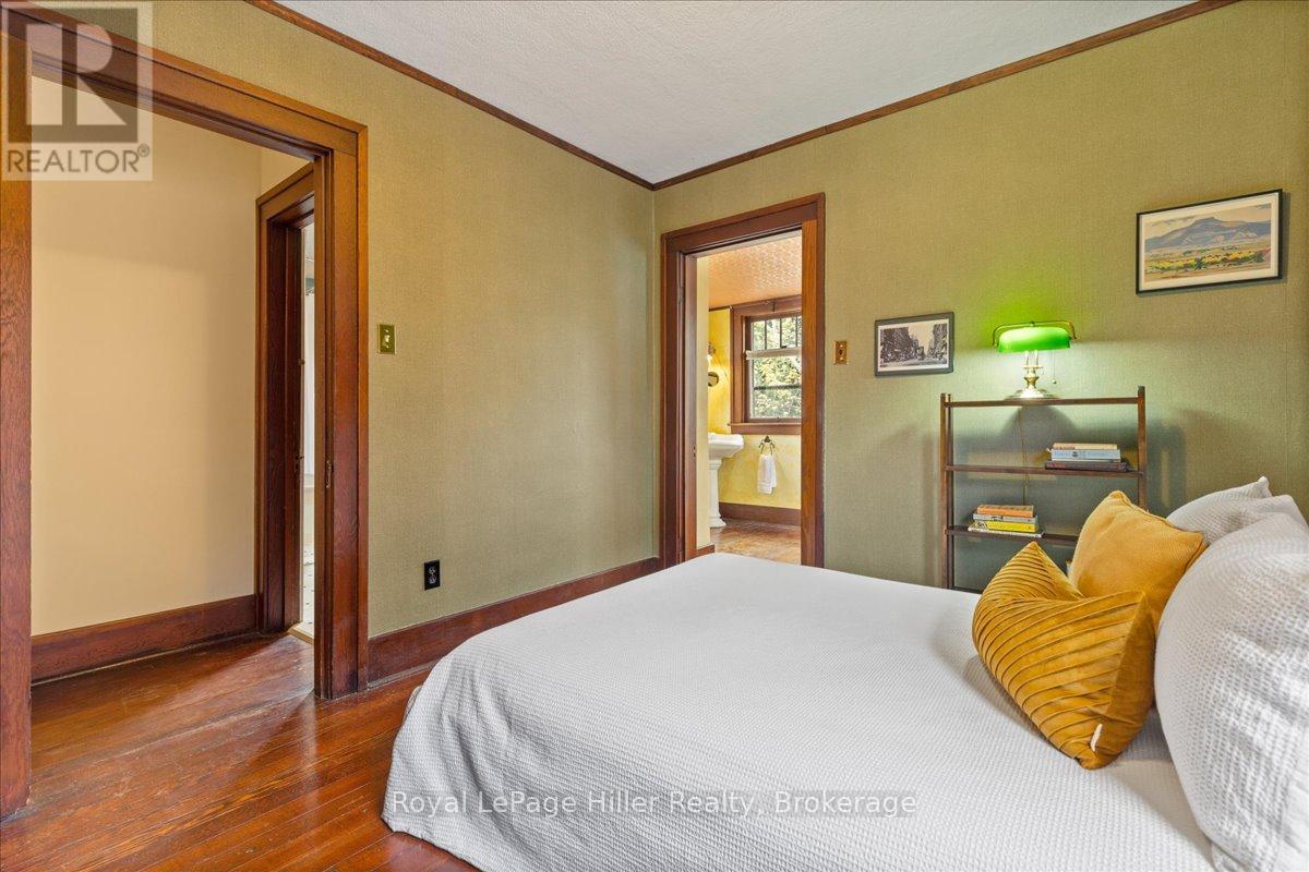 












61 BALLANTYNE AVENUE

,
Stratford,




Ontario
N5A3A6


