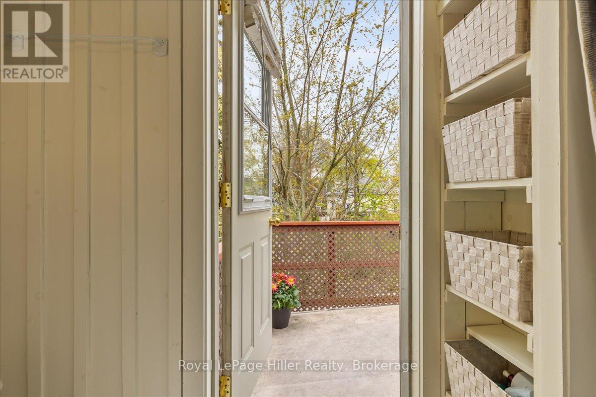 












61 BALLANTYNE AVENUE

,
Stratford,




Ontario
N5A3A6

