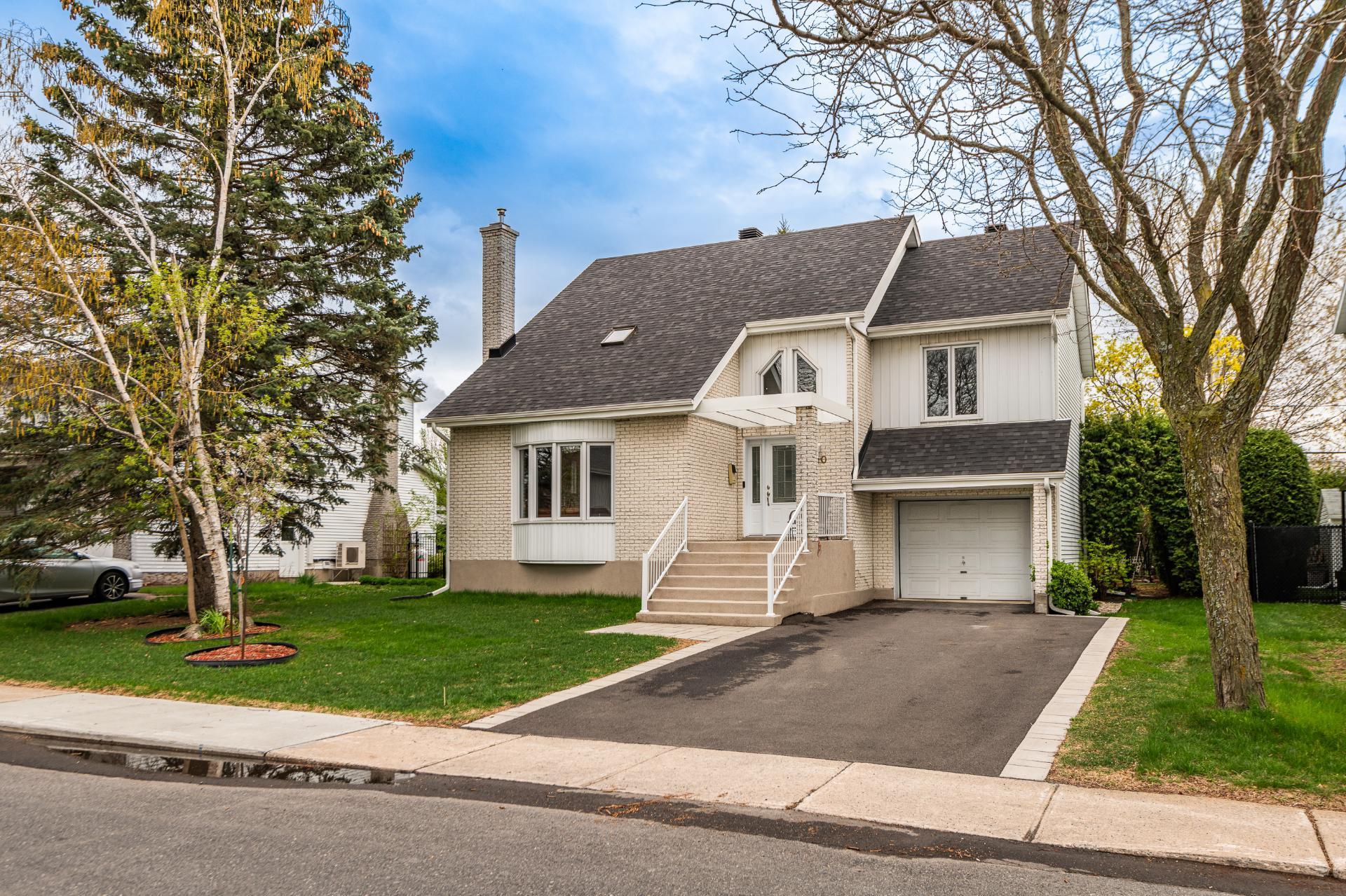 









710


Rue Nicolas-Perrot

,
Boucherville,




QC
J4B7V7

