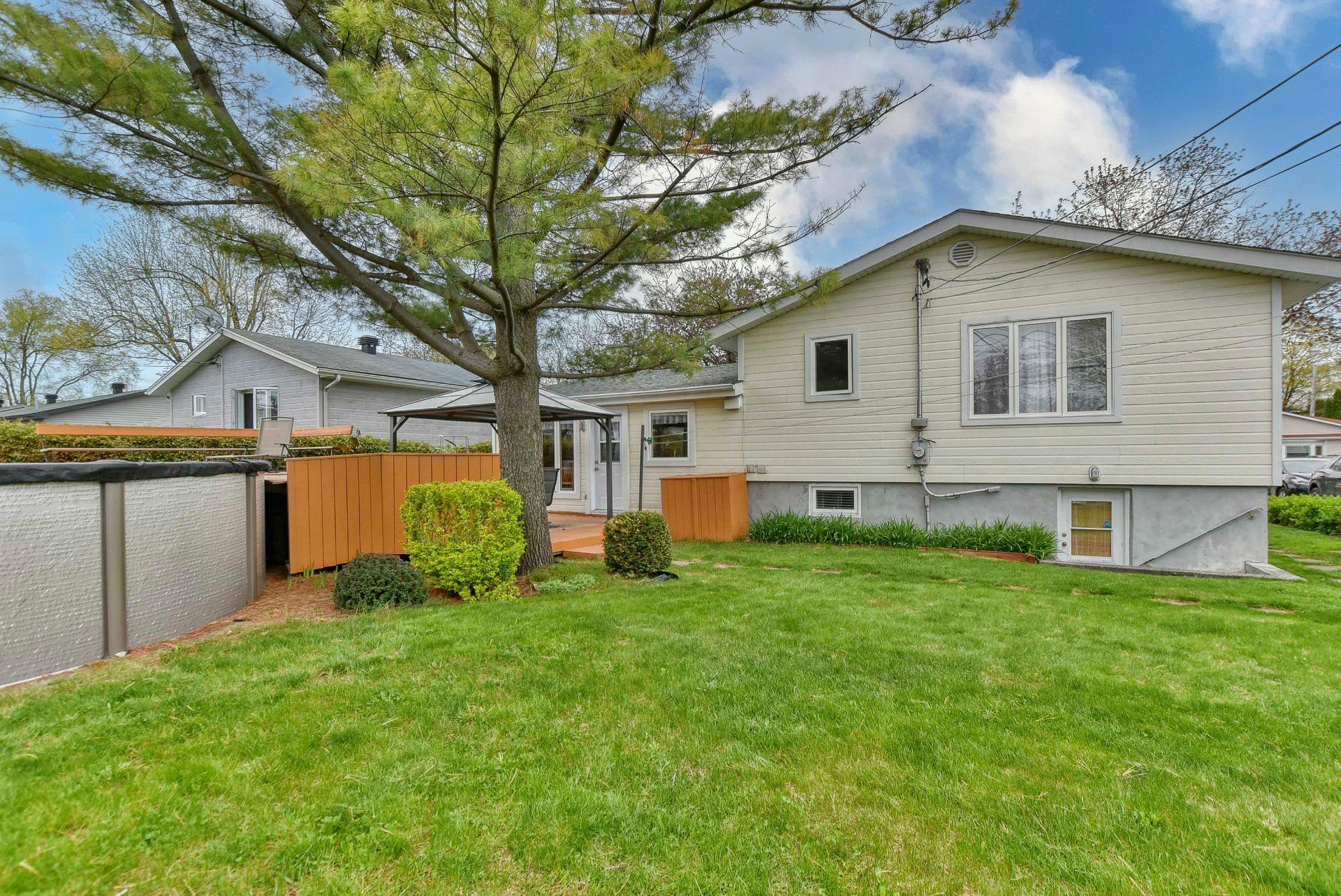 









224


Av. Caumartin

,
Boisbriand,




QC
J7G1L7

