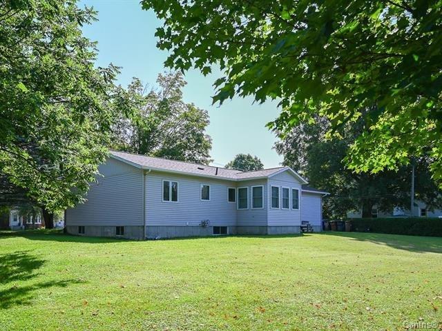 









85


Rue Principale

,
Stanstead - Ville,




QC
J0B3E5

