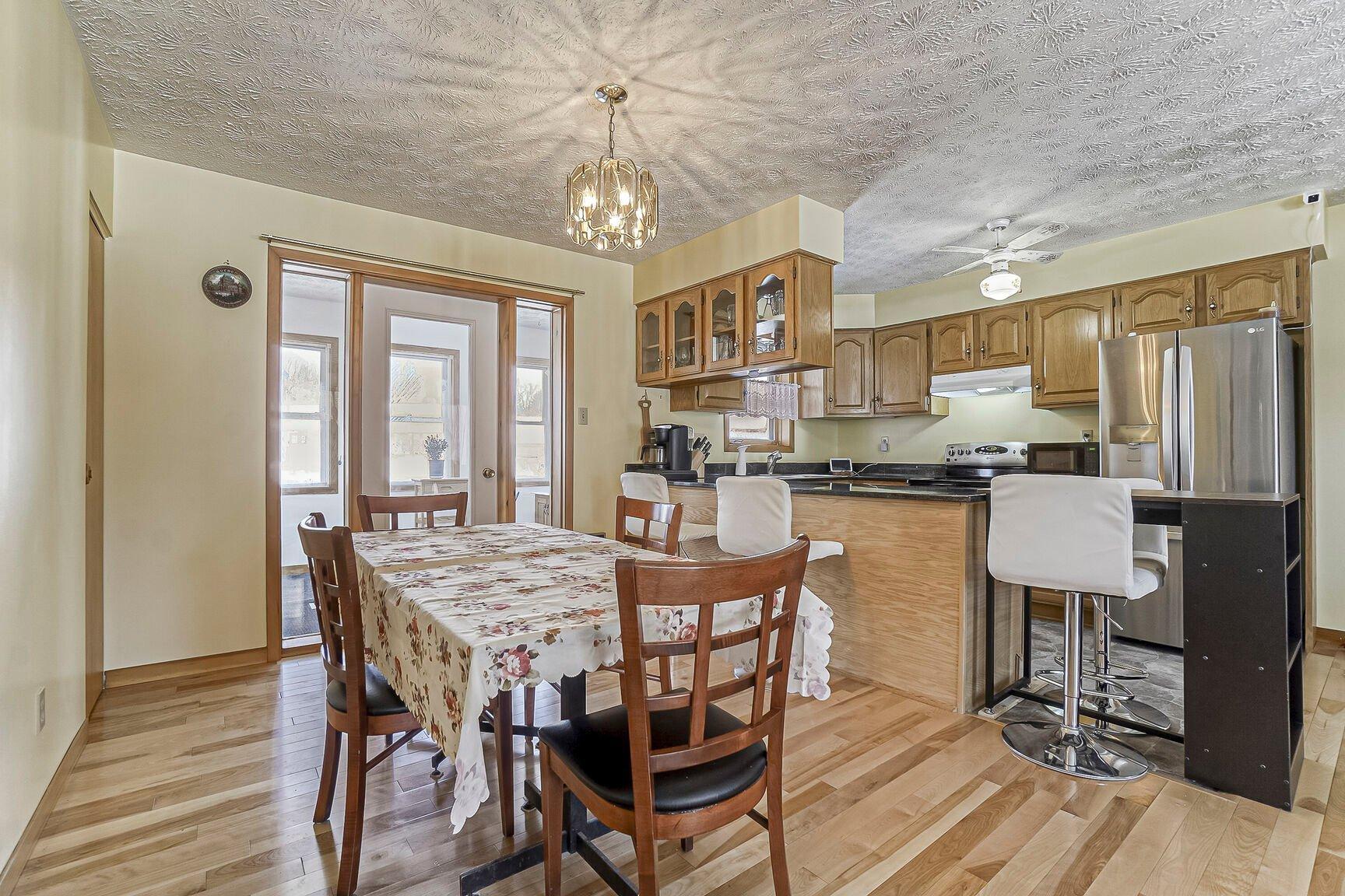 









85


Rue Principale

,
Stanstead - Ville,




QC
J0B3E5

