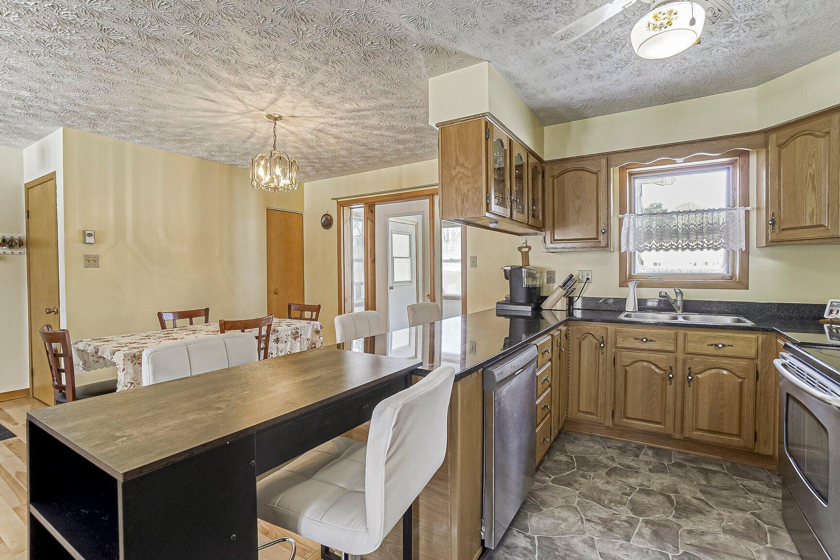 









85


Rue Principale

,
Stanstead - Ville,




QC
J0B3E5

