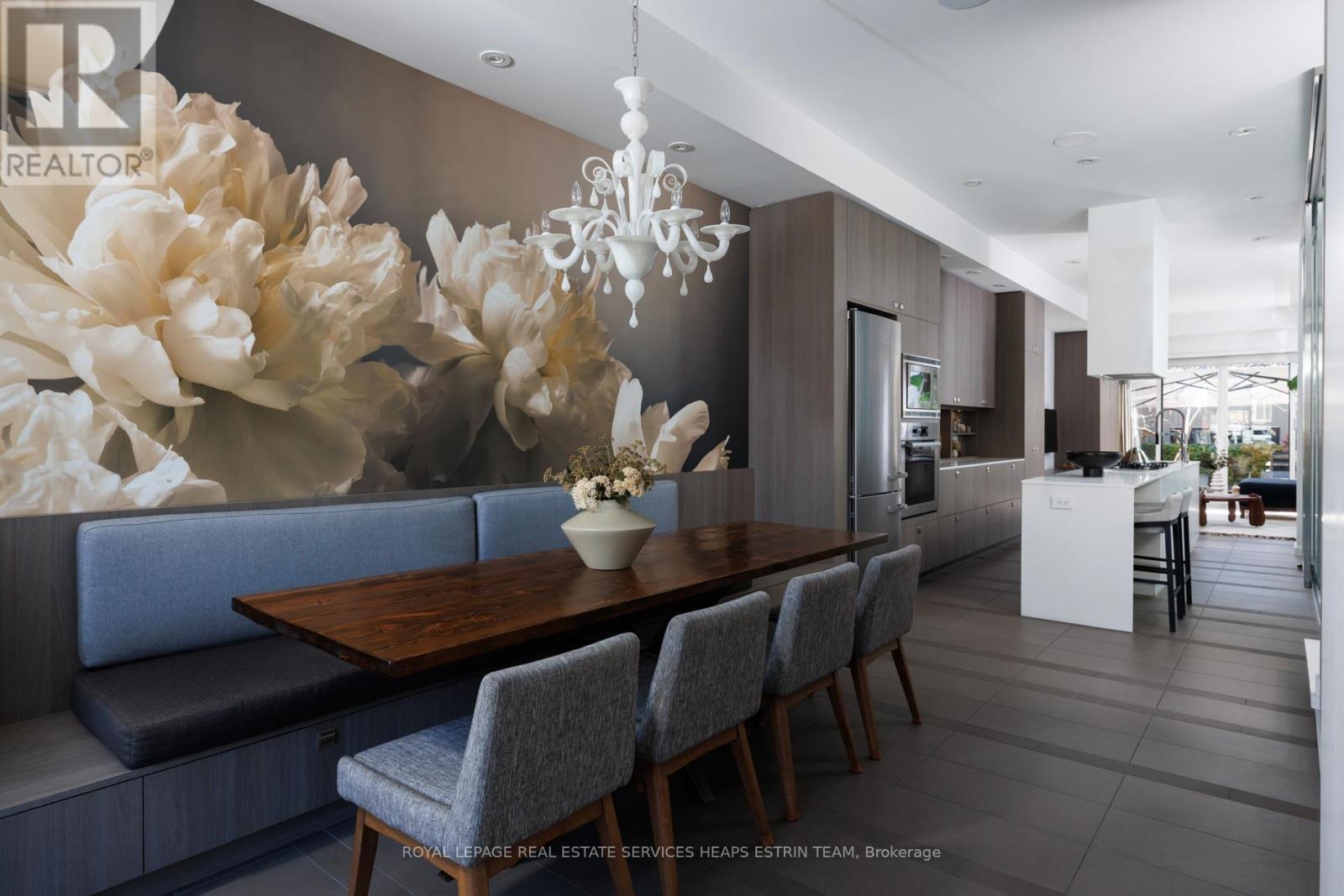 












500 SHAW STREET

,
Toronto,




Ontario
M6G3L3

