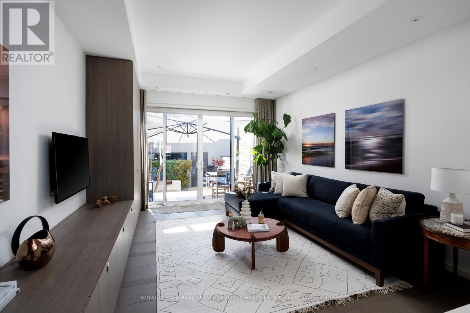 












500 SHAW STREET

,
Toronto,




Ontario
M6G3L3

