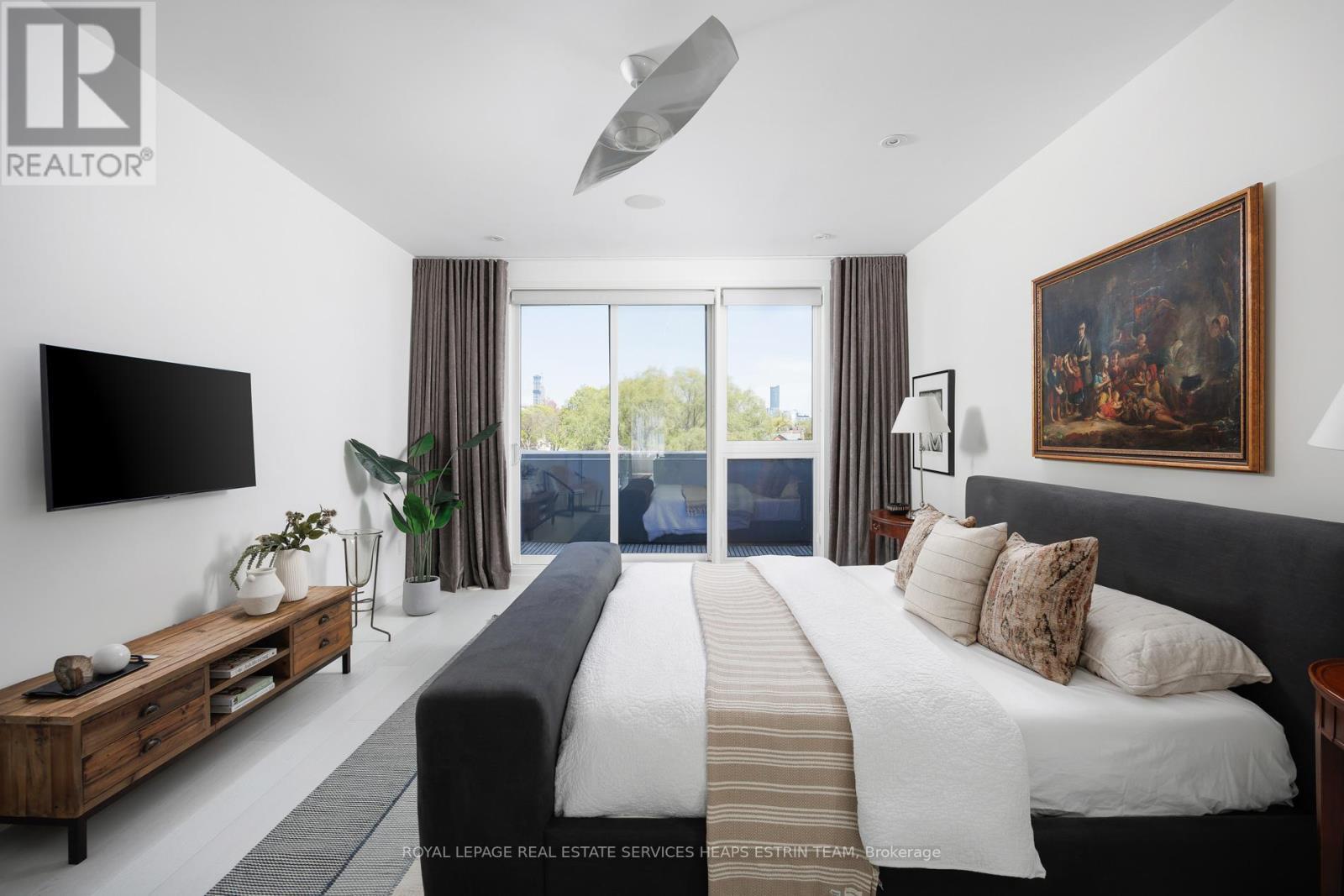 












500 SHAW STREET

,
Toronto,




Ontario
M6G3L3

