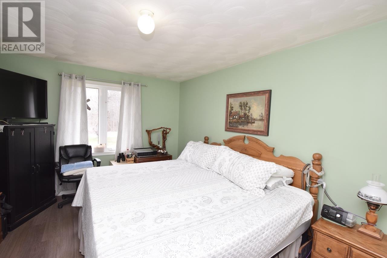 












446 Cameron RD

,
Huron Shores,




Ontario
P0R1H0

