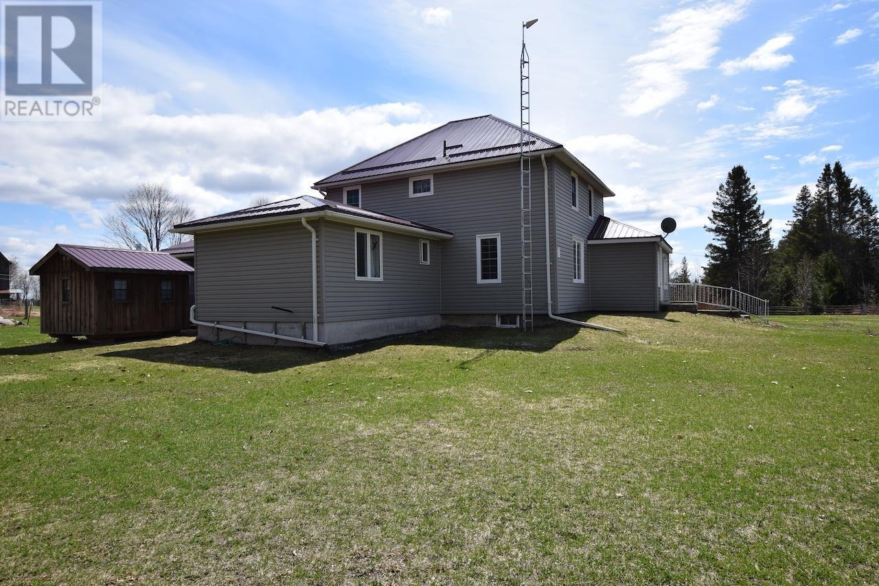












446 Cameron RD

,
Huron Shores,




Ontario
P0R1H0

