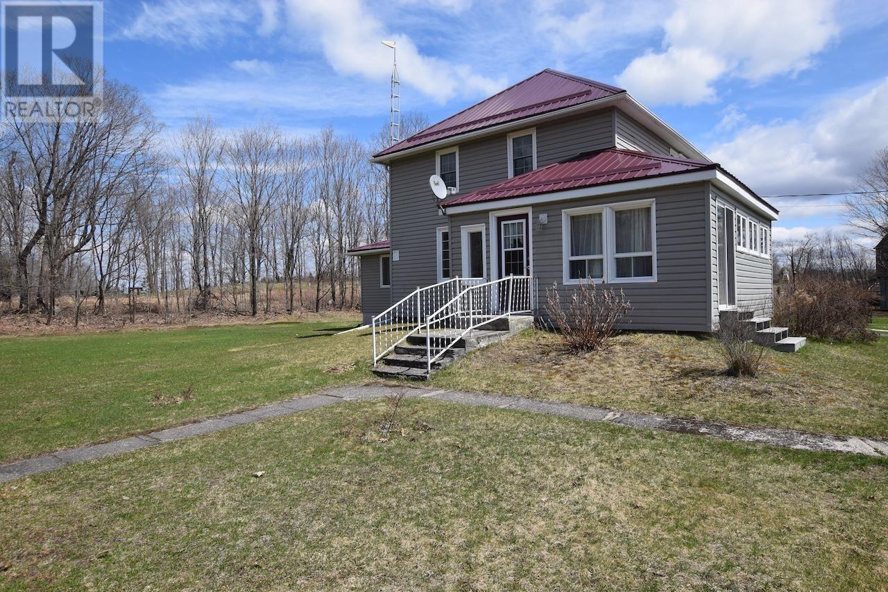 












446 Cameron RD

,
Huron Shores,




Ontario
P0R1H0

