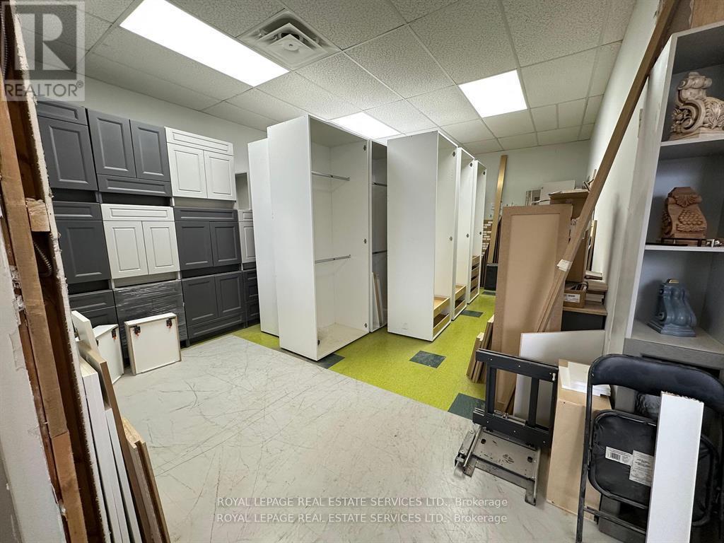 












A - 3279 LENWORTH DRIVE

,
Mississauga,




Ontario
L4X2G6

