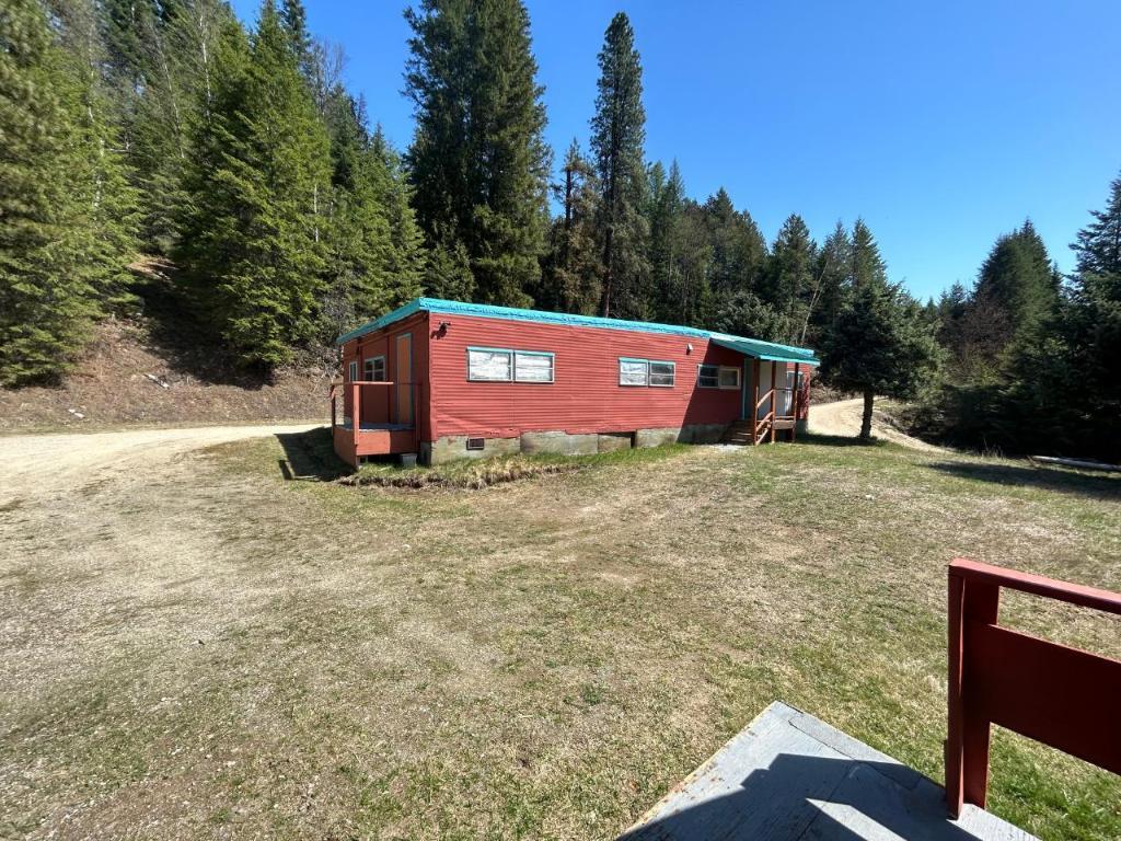 









2276


6

Highway,
Crescent Valley,




BC
V0G 1H0

