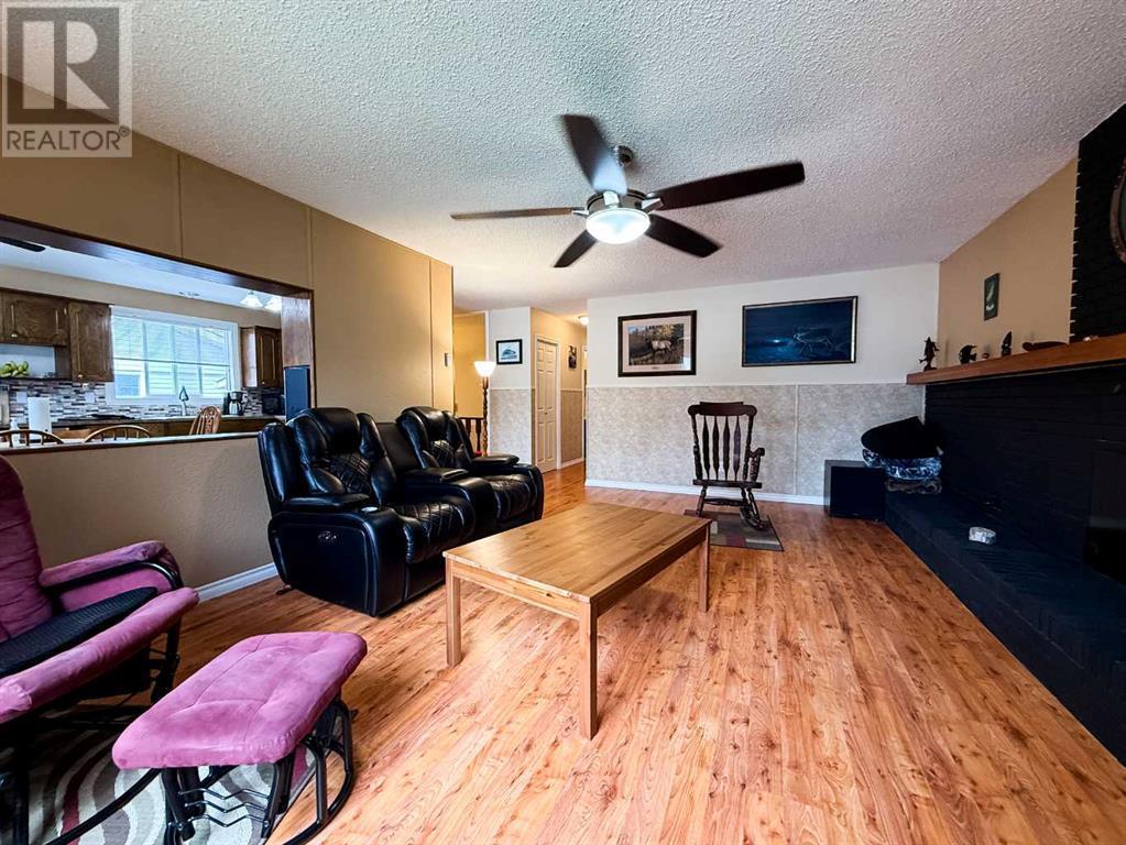 












123 Cheviot Drive

,
Hinton,




Alberta
T7V1P8

