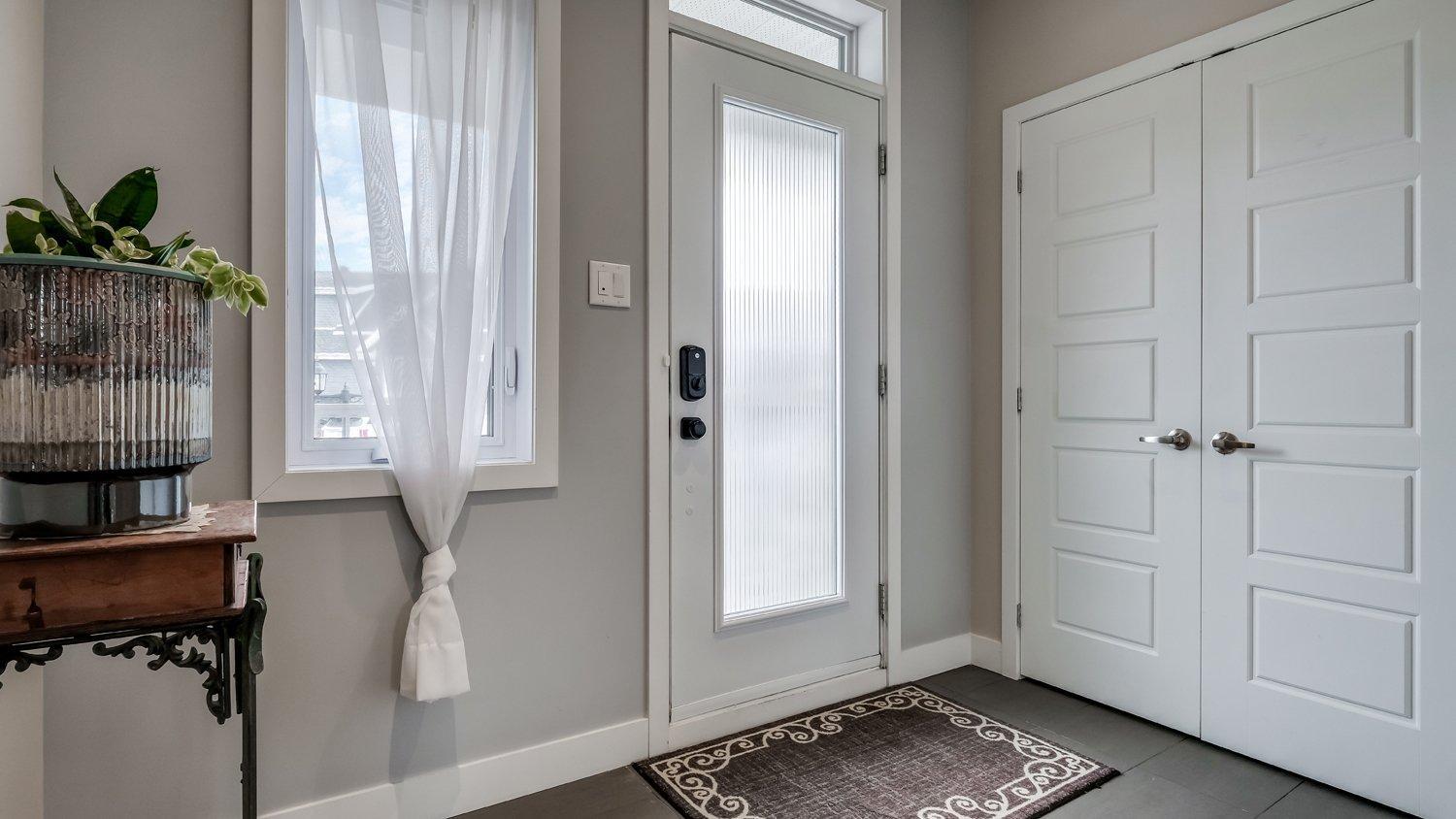 









6038Z


Imp. de la Coupe

,
Saint-Hyacinthe,




QC
J2T0B1

