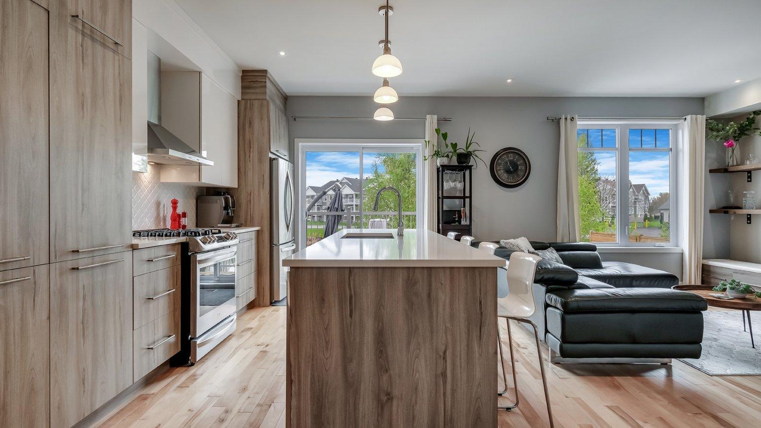 









6038Z


Imp. de la Coupe

,
Saint-Hyacinthe,




QC
J2T0B1

