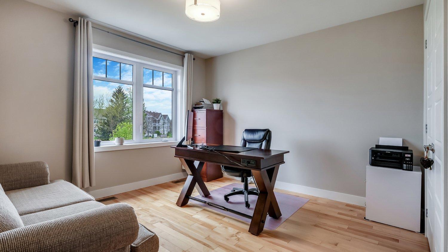









6038Z


Imp. de la Coupe

,
Saint-Hyacinthe,




QC
J2T0B1

