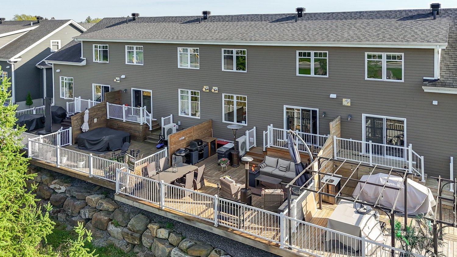 









6038Z


Imp. de la Coupe

,
Saint-Hyacinthe,




QC
J2T0B1


