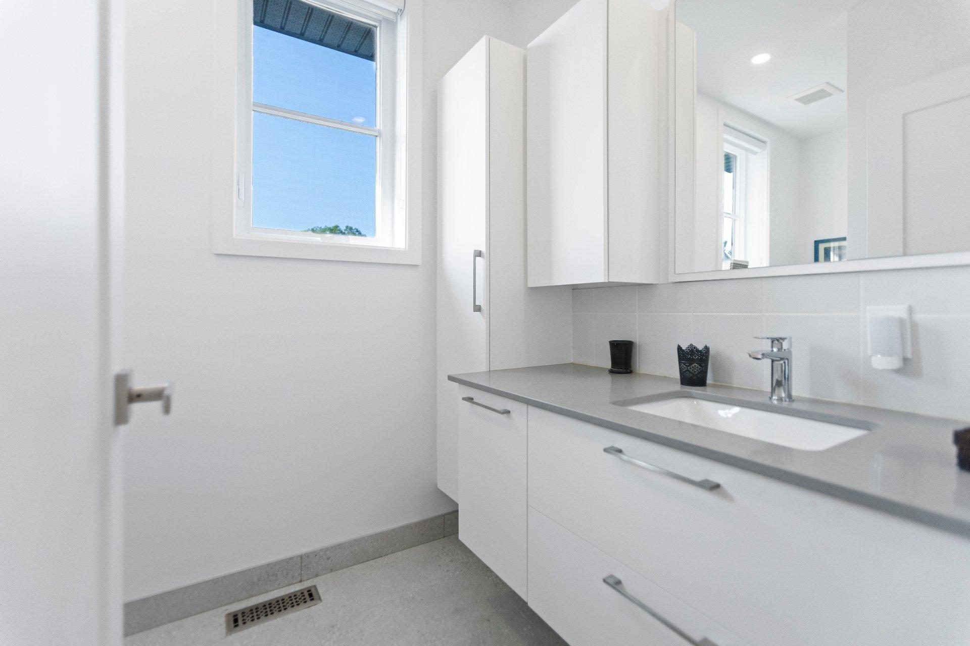









126


Rue Frédéric-Back

,
Sainte-Anne-de-Bellevue,




QC
H9X0B5


