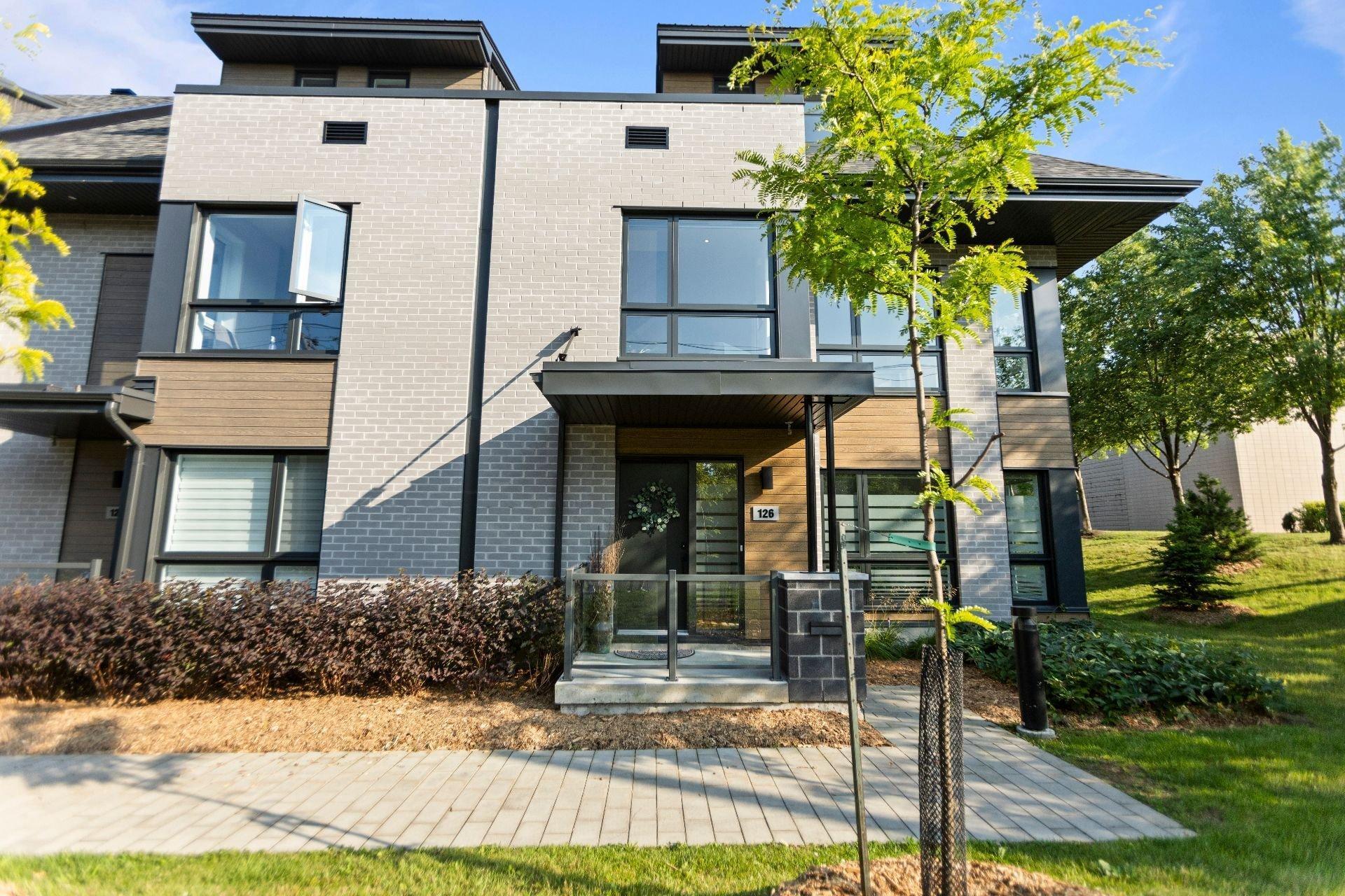 









126


Rue Frédéric-Back

,
Sainte-Anne-de-Bellevue,




QC
H9X0B5

