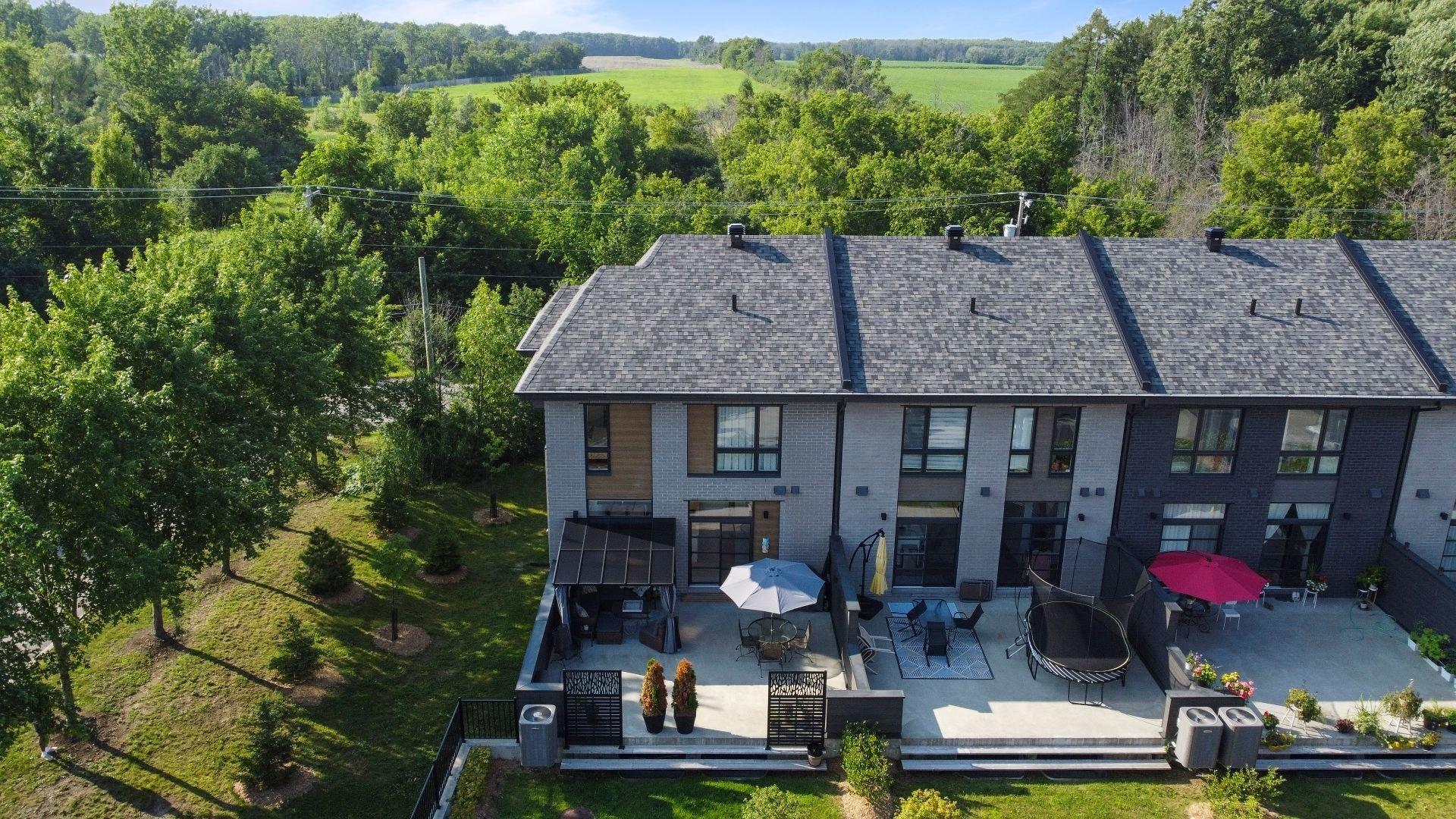 









126


Rue Frédéric-Back

,
Sainte-Anne-de-Bellevue,




QC
H9X0B5


