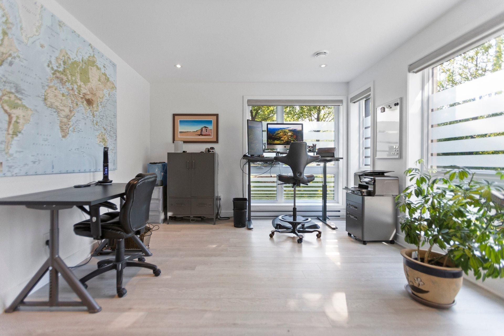 









126


Rue Frédéric-Back

,
Sainte-Anne-de-Bellevue,




QC
H9X0B5


