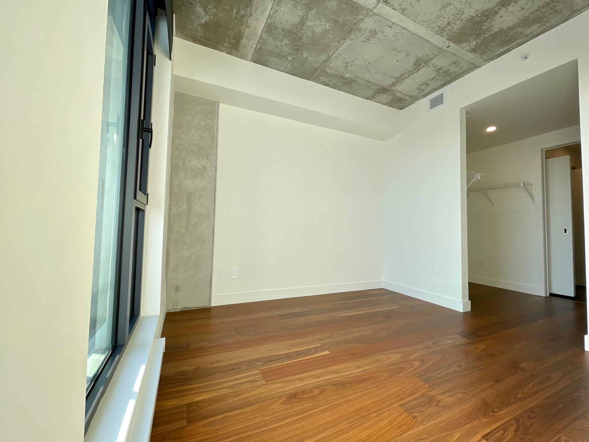 









200


Boul. Marcel-Laurin

, 421,
Montréal (Saint-Laurent),




QC
H4M2B9


