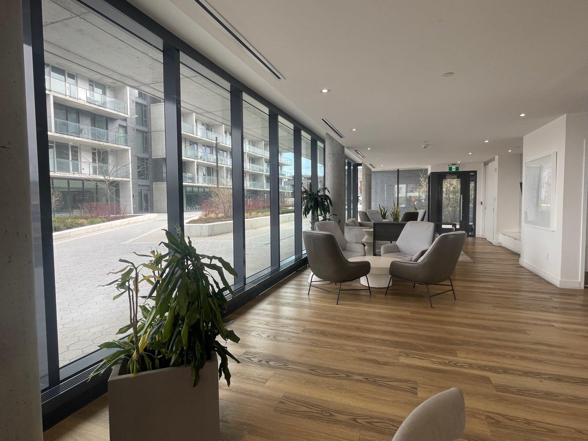 









200


Boul. Marcel-Laurin

, 421,
Montréal (Saint-Laurent),




QC
H4M2B9

