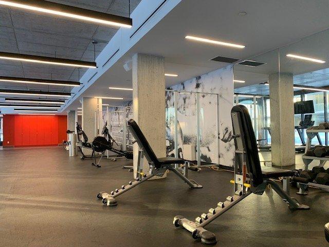 









200


Boul. Marcel-Laurin

, 421,
Montréal (Saint-Laurent),




QC
H4M2B9

