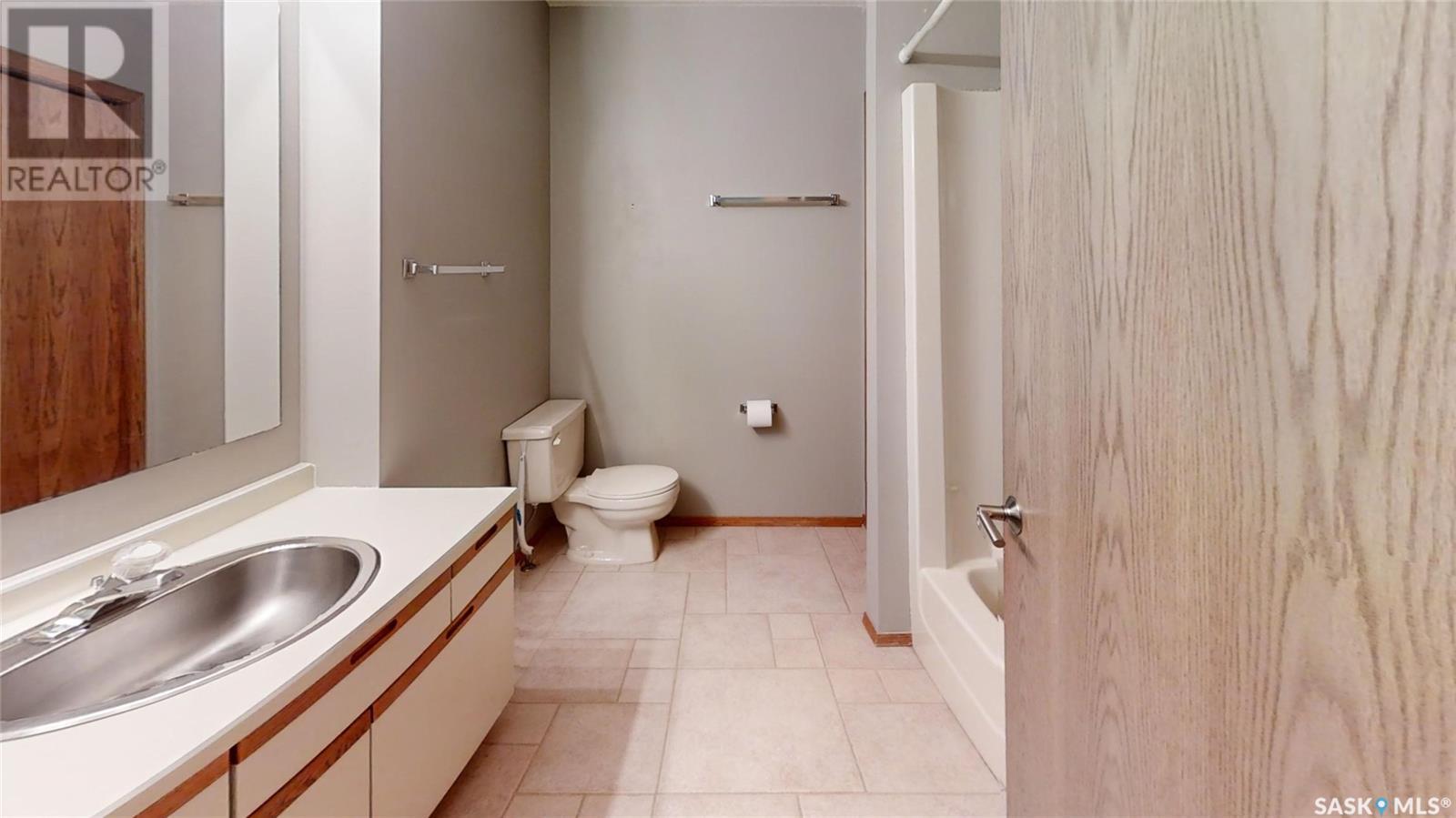 












207 4th AVENUE W

,
Coleville,




Saskatchewan
S0L0K0

